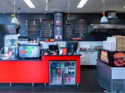 drouin-burger-and-pizza-lounge-an-established-local-favourite-ready-for-its-2