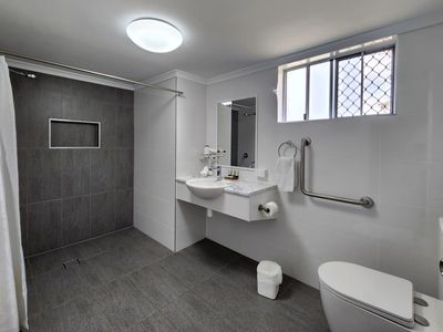 waterfront-new-35-year-lease-high-roi-in-hervey-bay-1p6198-7