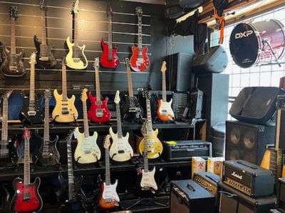guitar-village-frankston-comes-with-a-large-online-commerce-network-retail-sh-8