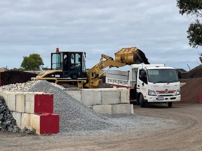 under-offer-sand-soil-hire-business-7