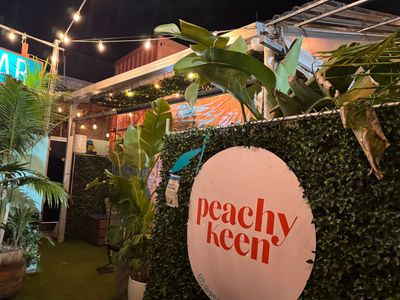 peachy-keen-inspired-container-bar-0