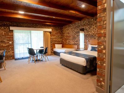 murray-river-frontage-leasehold-motel-refurbished-resort-with-long-lease-5
