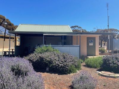 gateway-to-the-flinders-ranges-peterborough-caravan-park-for-sale-8