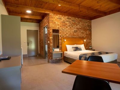 murray-river-frontage-leasehold-motel-refurbished-resort-with-long-lease-9