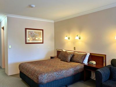 under-offer-southern-comfort-motor-inn-8