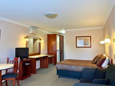 under-offer-southern-comfort-motor-inn-9
