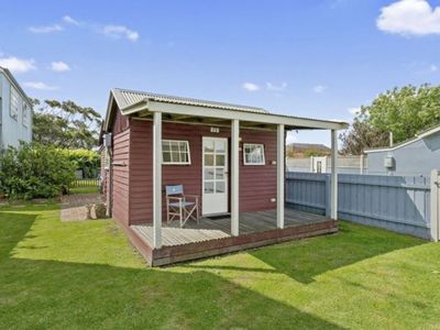 historic-coastal-gem-rodondo-accommodation-port-albert-3