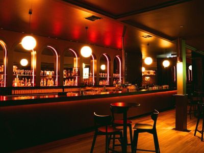 sound-music-bar-a-premier-late-night-entertainment-venue-0