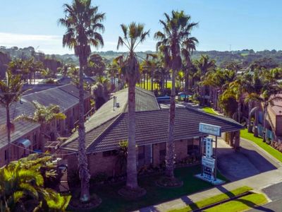 perfectly-located-motel-on-the-esplanade-3