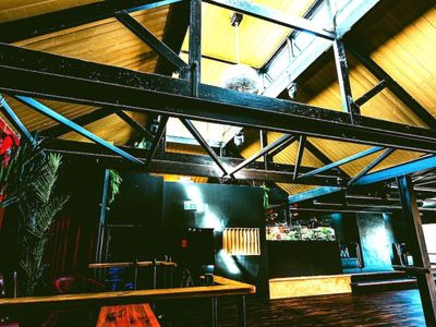 sound-music-bar-a-premier-late-night-entertainment-venue-4