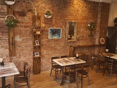 pescato-situated-just-off-bustling-chapel-amp-high-street-1