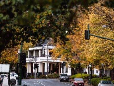 grand-hotel-healesville-1p6116-0