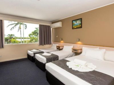established-mackay-cbd-motel-freehold-going-concern-or-leasehold-opportunity-9