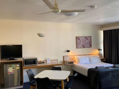 established-mackay-cbd-motel-freehold-going-concern-or-leasehold-opportunity-3