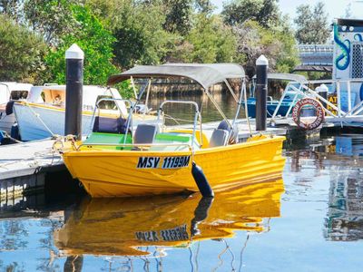 established-marine-hire-business-in-prime-frankston-location-4