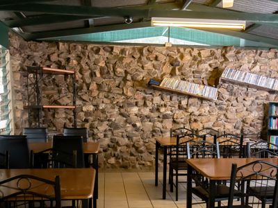 sapphire-caravan-amp-cabin-park-established-park-in-a-renowned-outback-tourism-r-3