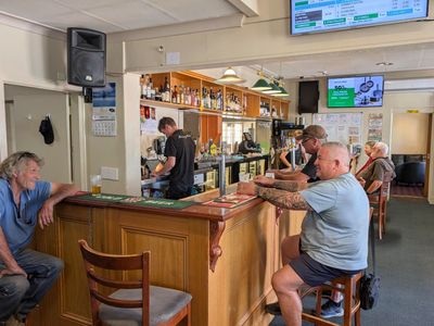 under-offer-hibernian-hotel-beechworth-1p6324-3