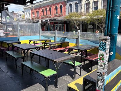 yellow-bird-situated-prominently-on-the-corner-chapel-street-2