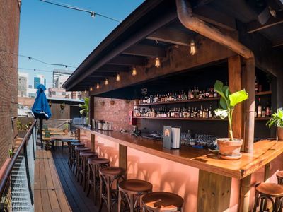 union-electric-a-cbd-laneway-cocktail-bar-and-rooftop-0