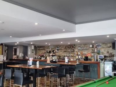 sunshine-coast-hotel-opportunity-with-multiple-revenue-streams-2