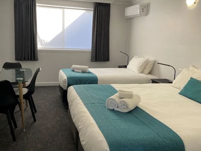 under-offer-barham-bridge-motor-inn-8