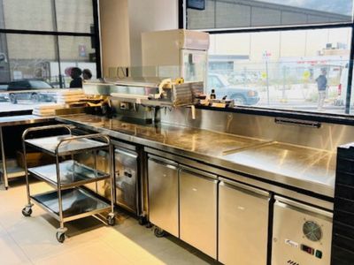 fully-fitted-modern-pizzeria-with-premium-fit-out-7