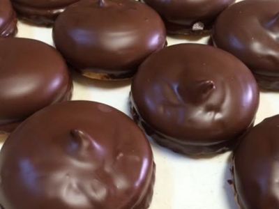 established-sandy-bay-bakery-amp-caf-233-with-loyal-local-following-7