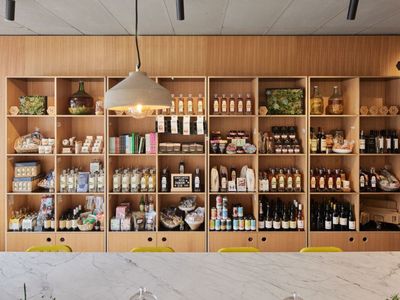 wander-north-a-gin-tasting-room-amp-bottleshop-4