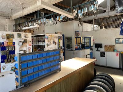 the-donald-tyre-amp-exhaust-centre-3