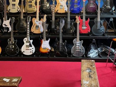 guitar-village-frankston-comes-with-a-large-online-commerce-network-retail-sh-6