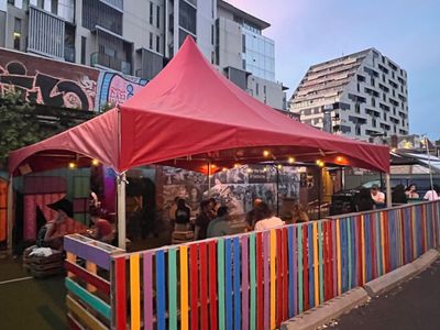 littlefoot-popular-bar-amp-live-music-venue-6