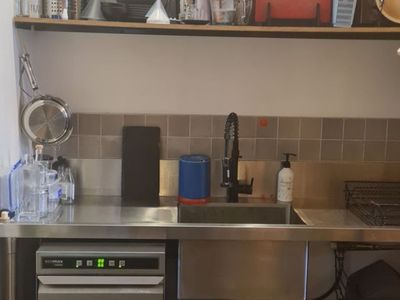 wander-north-a-gin-tasting-room-amp-bottleshop-8