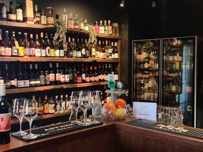 under-offer-murrumbeena-wine-bar-1p6291-2