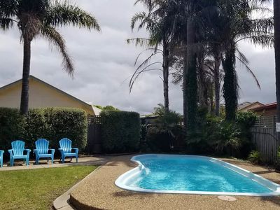 perfectly-located-motel-on-the-esplanade-6