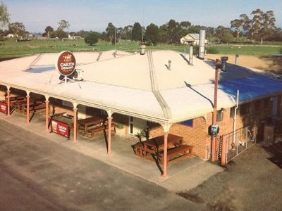 the-farmers-arms-hotel-0