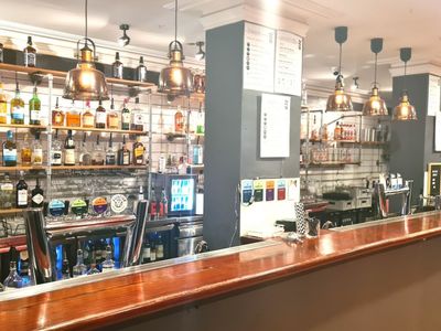 georjes-bar-a-late-night-fitzroy-bar-7