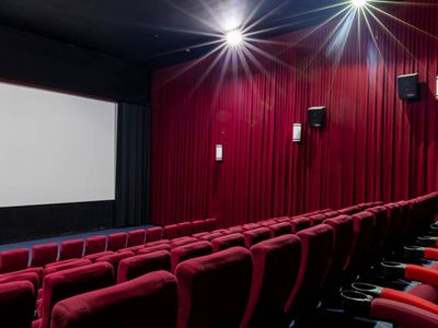iconic-regional-entertainment-asset-with-multiple-acquisition-pathways-express-5