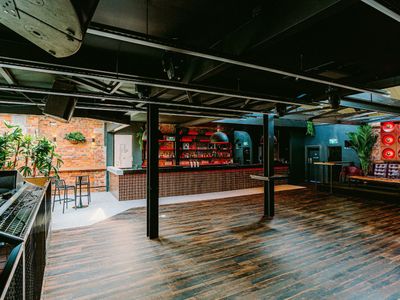 sound-music-bar-a-premier-late-night-entertainment-venue-6