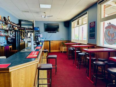 national-hotel-stawell-5