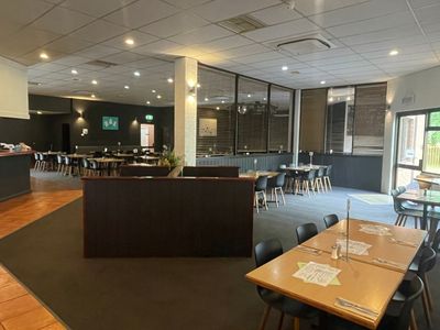 settlers-tavern-leasehold-opportunity-including-drive-through-bottle-shop-1