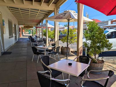 under-offer-hibernian-hotel-beechworth-1p6324-0