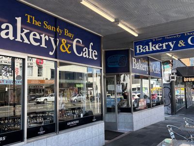 established-sandy-bay-bakery-amp-caf-233-with-loyal-local-following-0