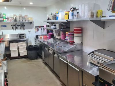 evies-disco-diner-a-vibrant-neon-soaked-fitzroy-spot-8