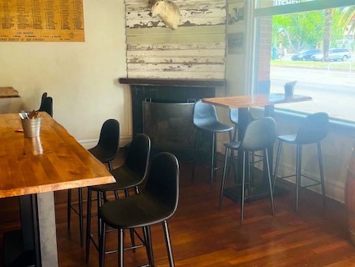 commercial-hotel-merredin-7