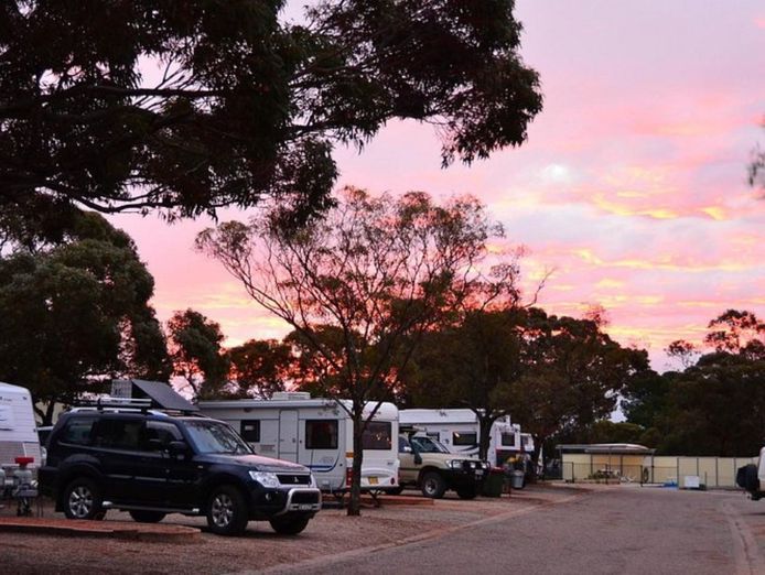 gateway-to-the-flinders-ranges-peterborough-caravan-park-for-sale-3