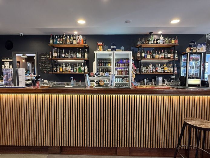 under-offer-golden-square-hotel-bendigo-leasehold-opportunity-0