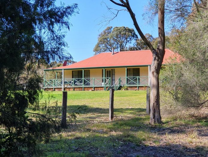 under-offer-blores-hill-caravan-camping-ground-1p6213-2