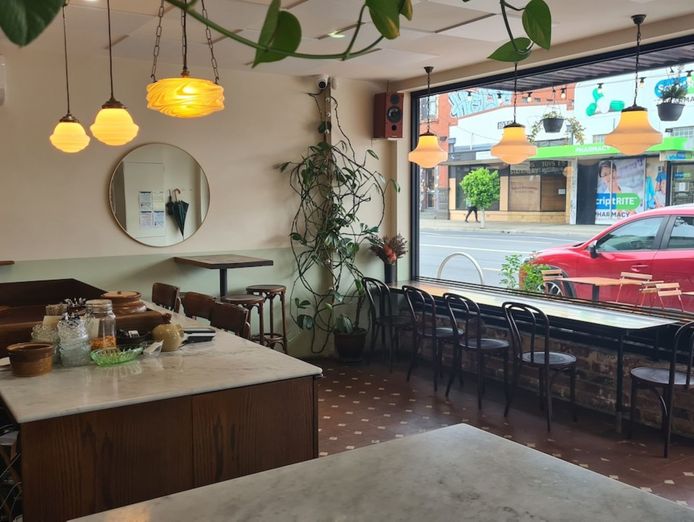 shabooh-shoobah-character-filled-wine-bar-with-proven-local-loyalty-1