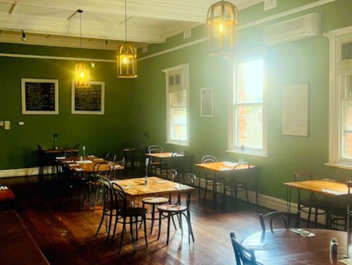 commercial-hotel-merredin-4