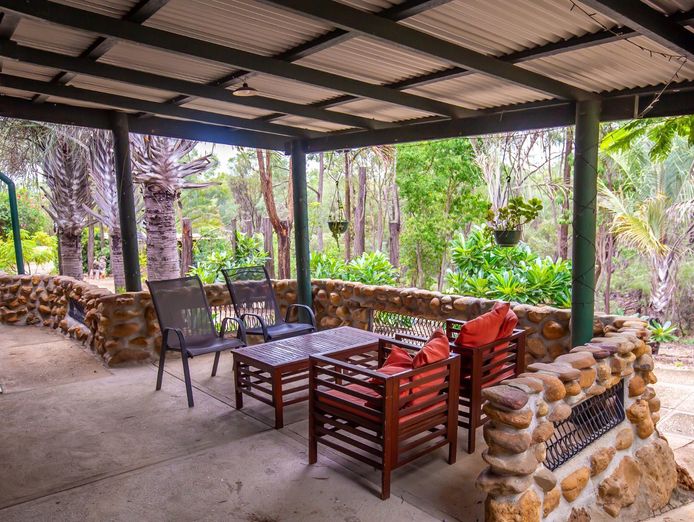 sapphire-caravan-amp-cabin-park-established-park-in-a-renowned-outback-tourism-r-4